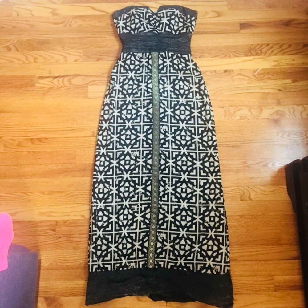 Nicole Miller collection strapless maxi dress